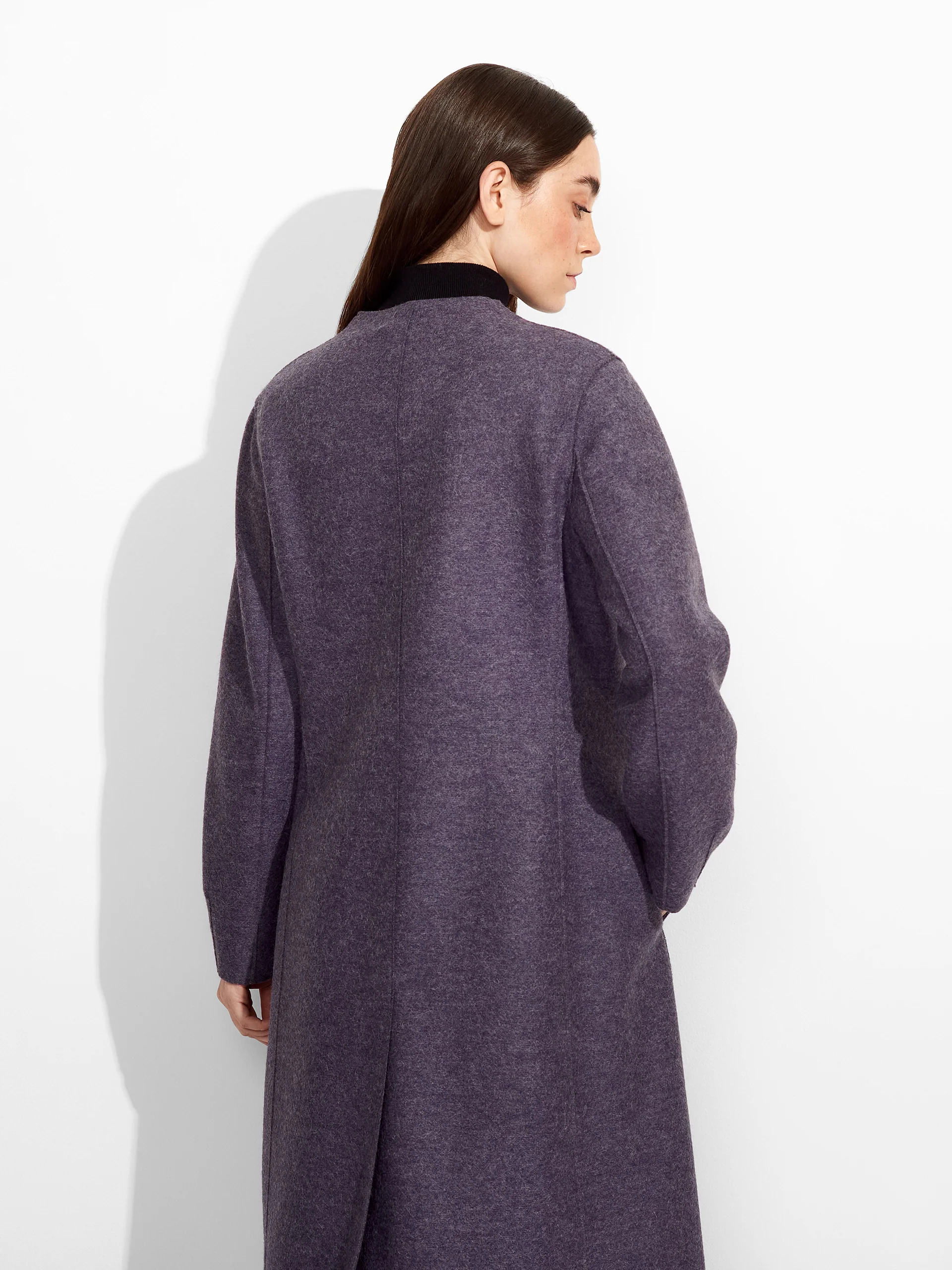 Abrigo Zumi De Alpaca Color Morado - Image 3