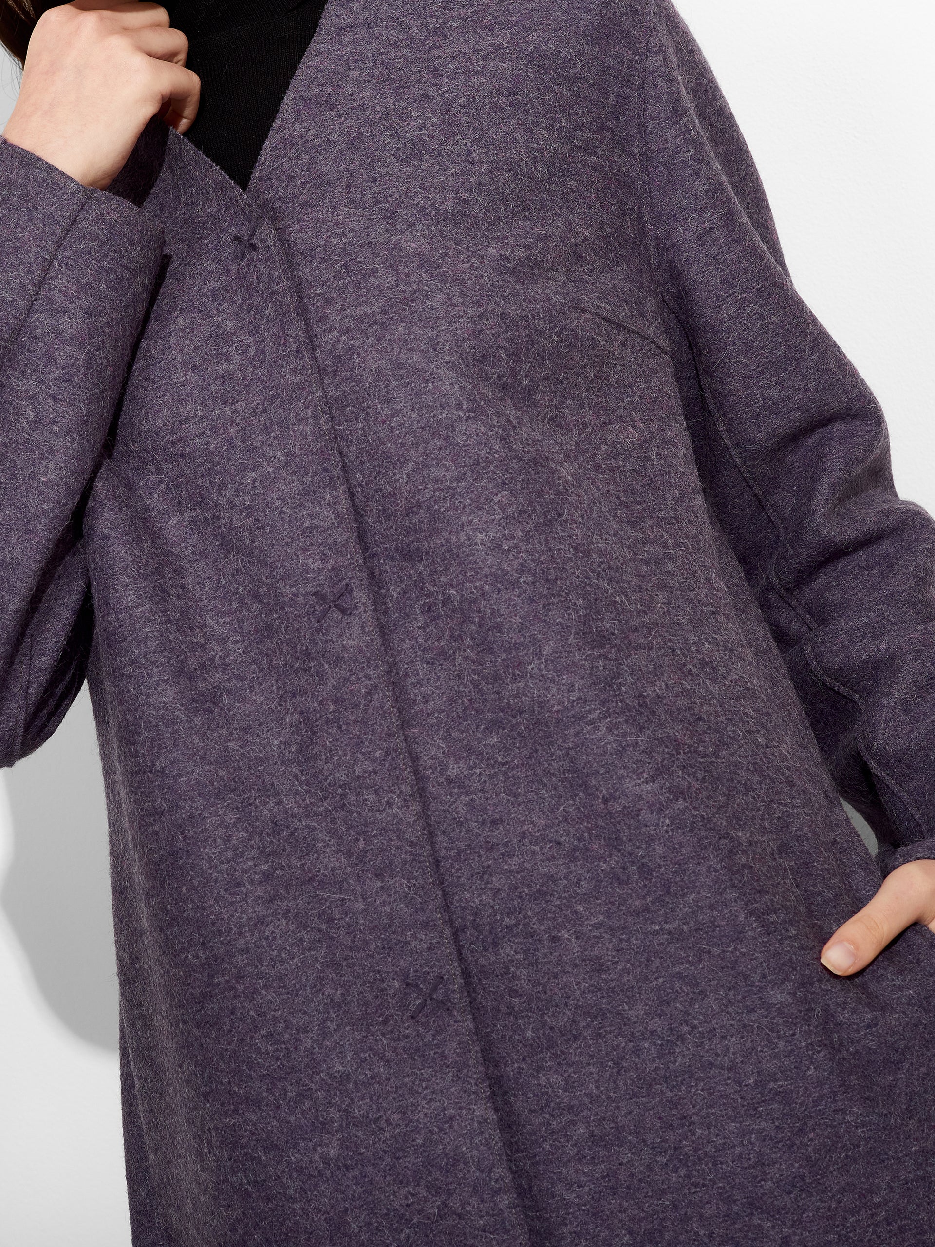 Abrigo Zumi De Alpaca Color Morado - Image 5
