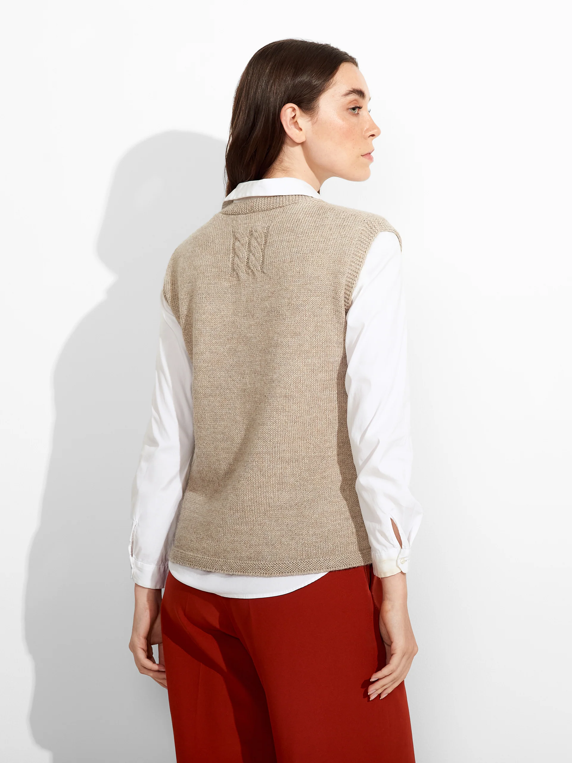 Chaleco Zafiro De Baby Alpaca Color Beige - Image 4