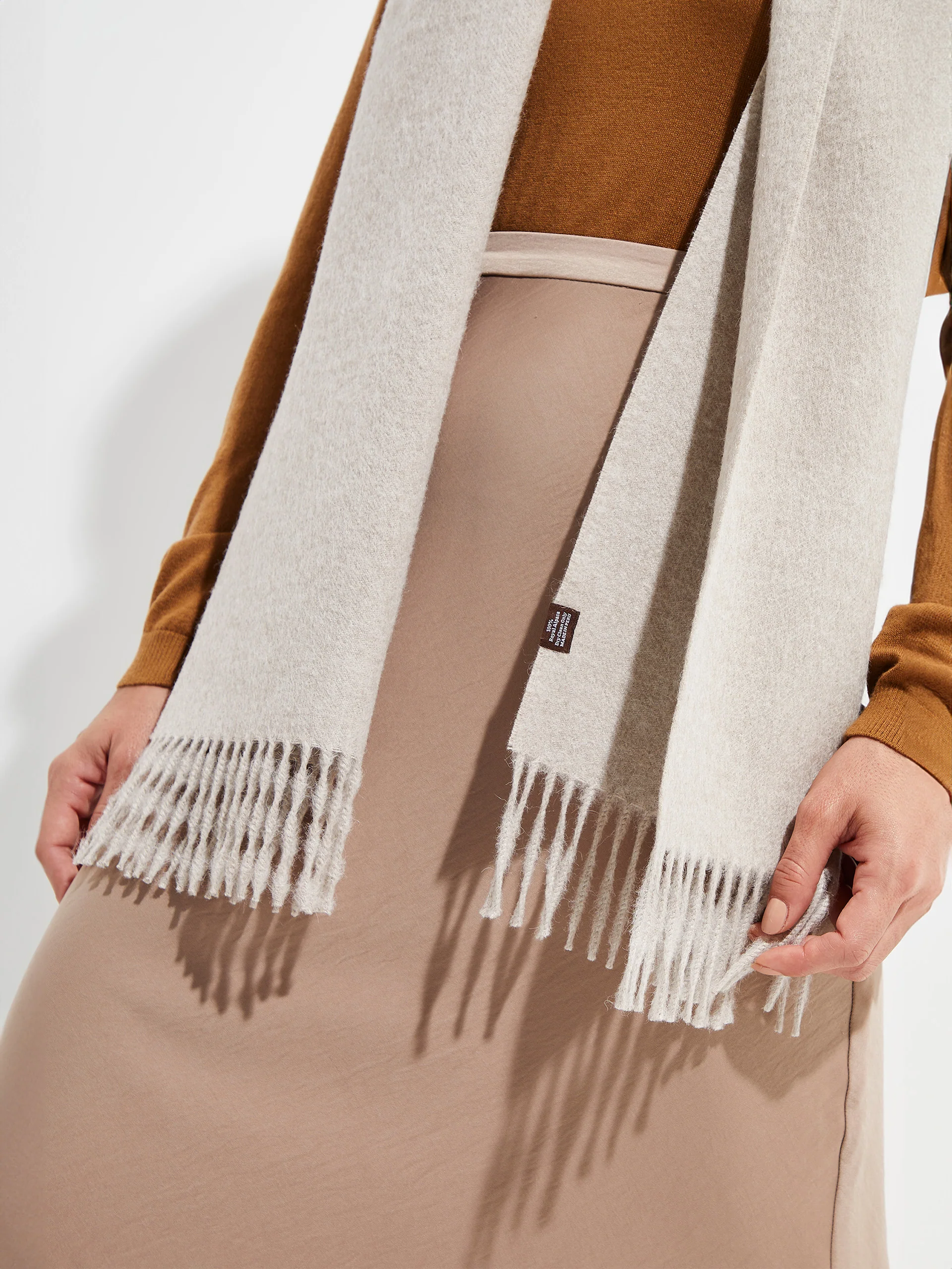 Chalina Jamas De Royal Alpaca Color Beige - Image 3