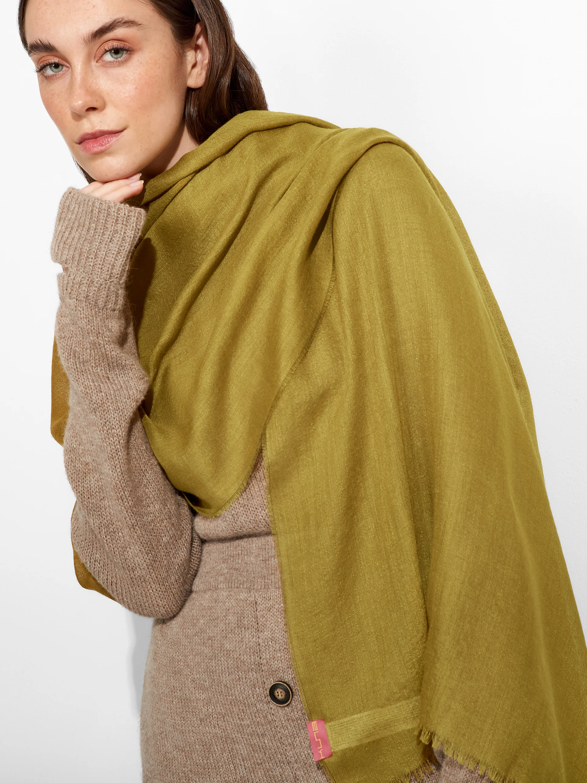 Estola Alondra De Baby Alpaca Color Verde - Image 3