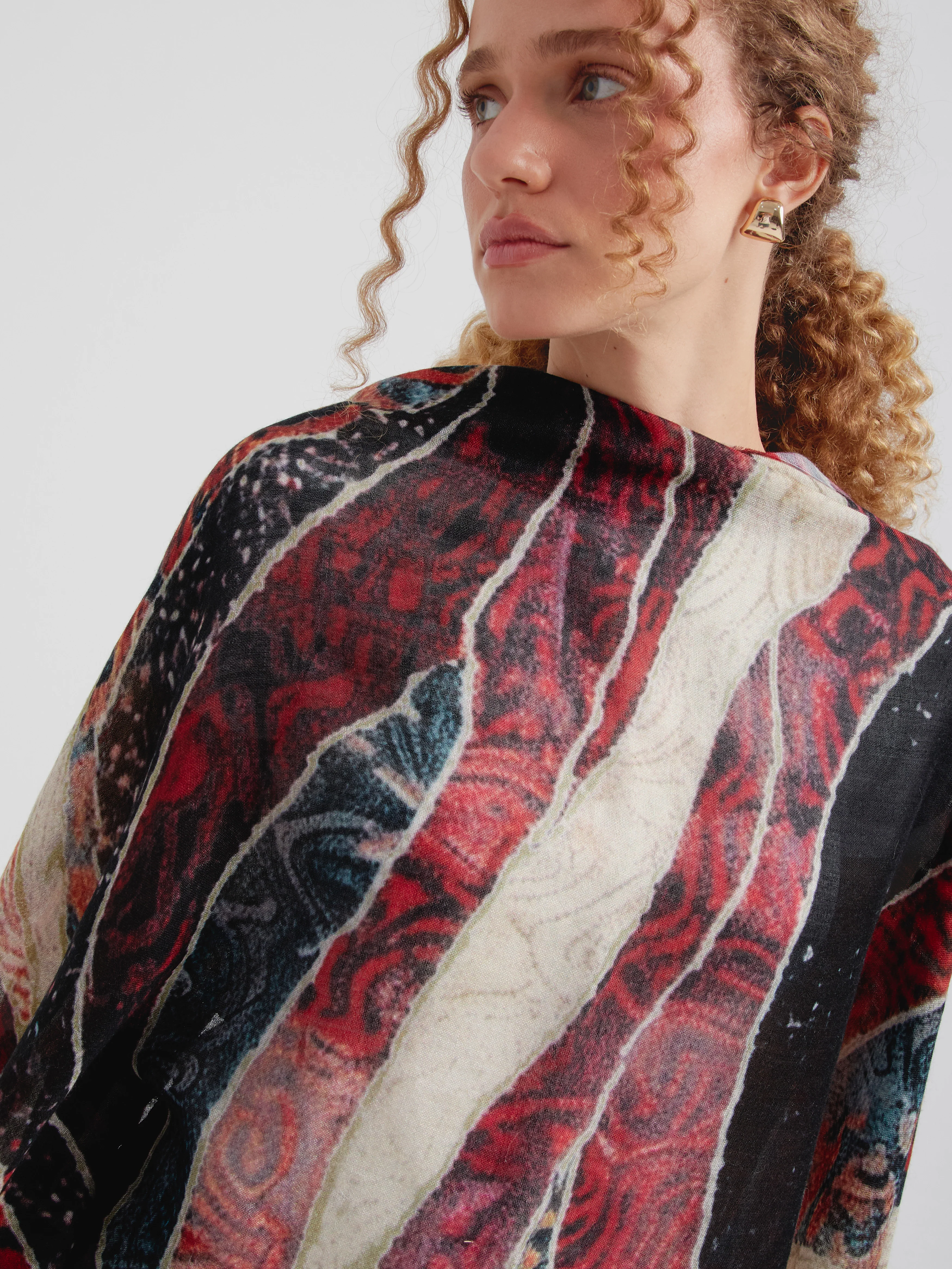 Estola Carmesi De Baby Alpaca Color Beige - Image 3