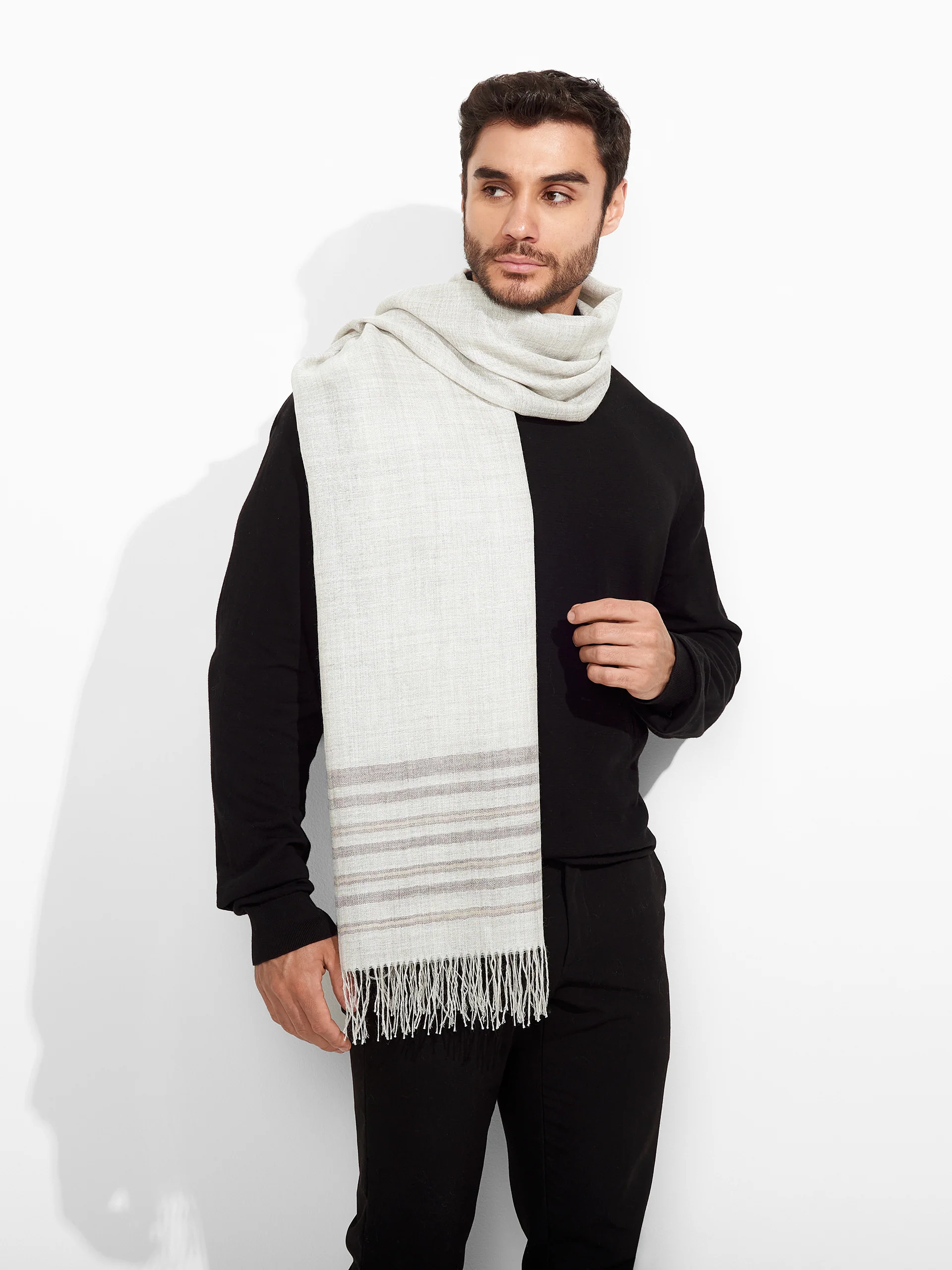 Estola Mao De Baby Alpaca Color Gris - Image 4