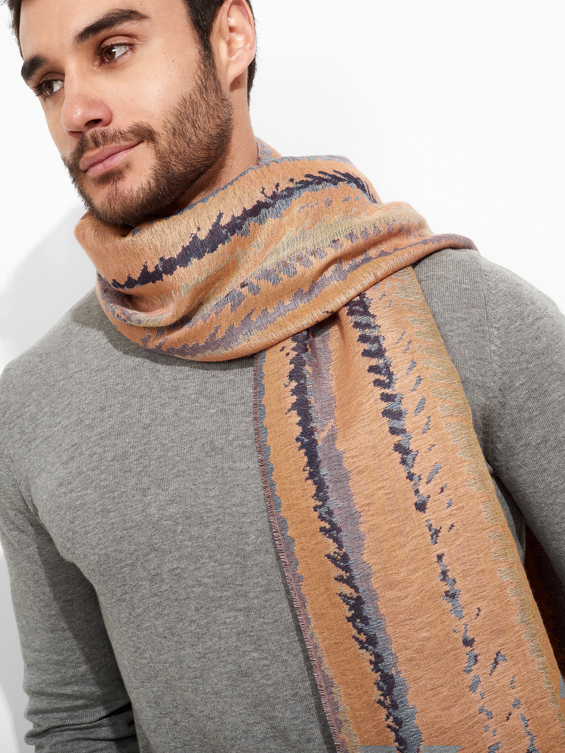 Estola Zidny De Baby Alpaca Color Rosado - Image 5