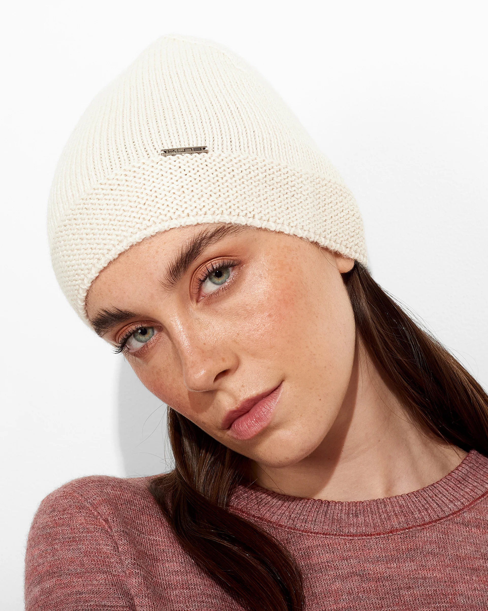 Gorro Zafiro De Baby Alpaca Color Ecru - Image 3