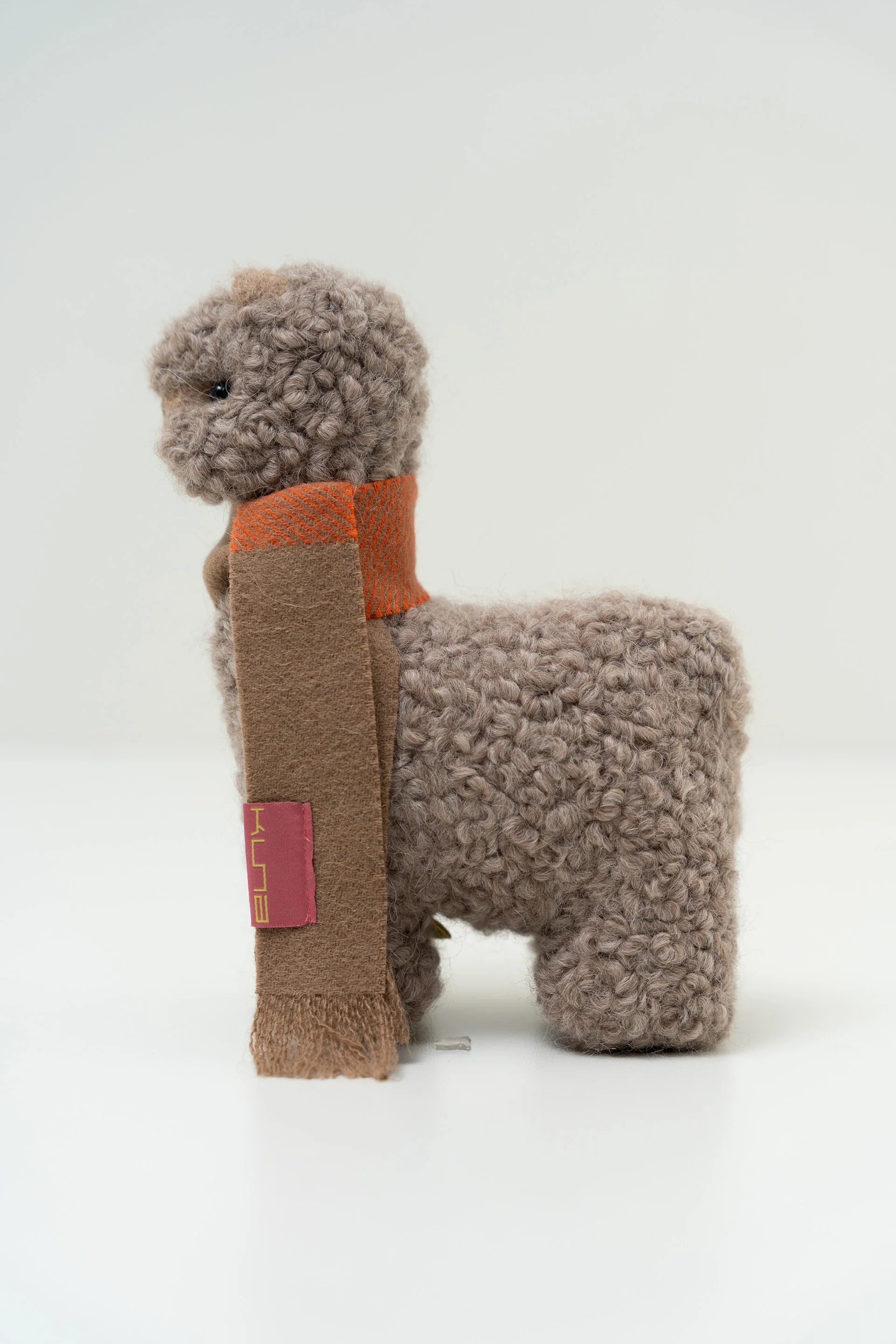 Peluche Qoni Grande De Baby Alpaca Color Beige - Image 3