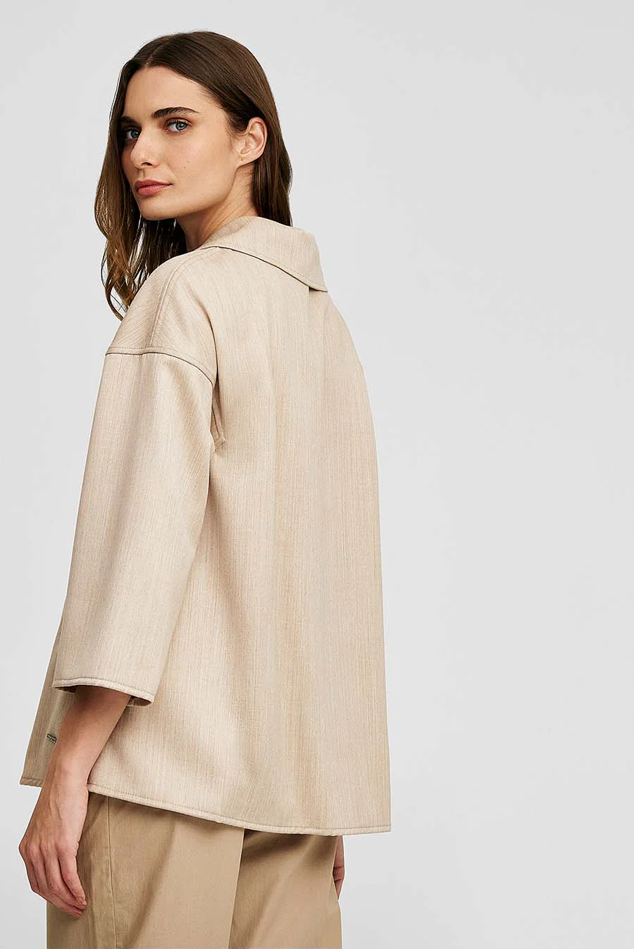 Saco Whitter De Alpaca Color Beige - Image 3