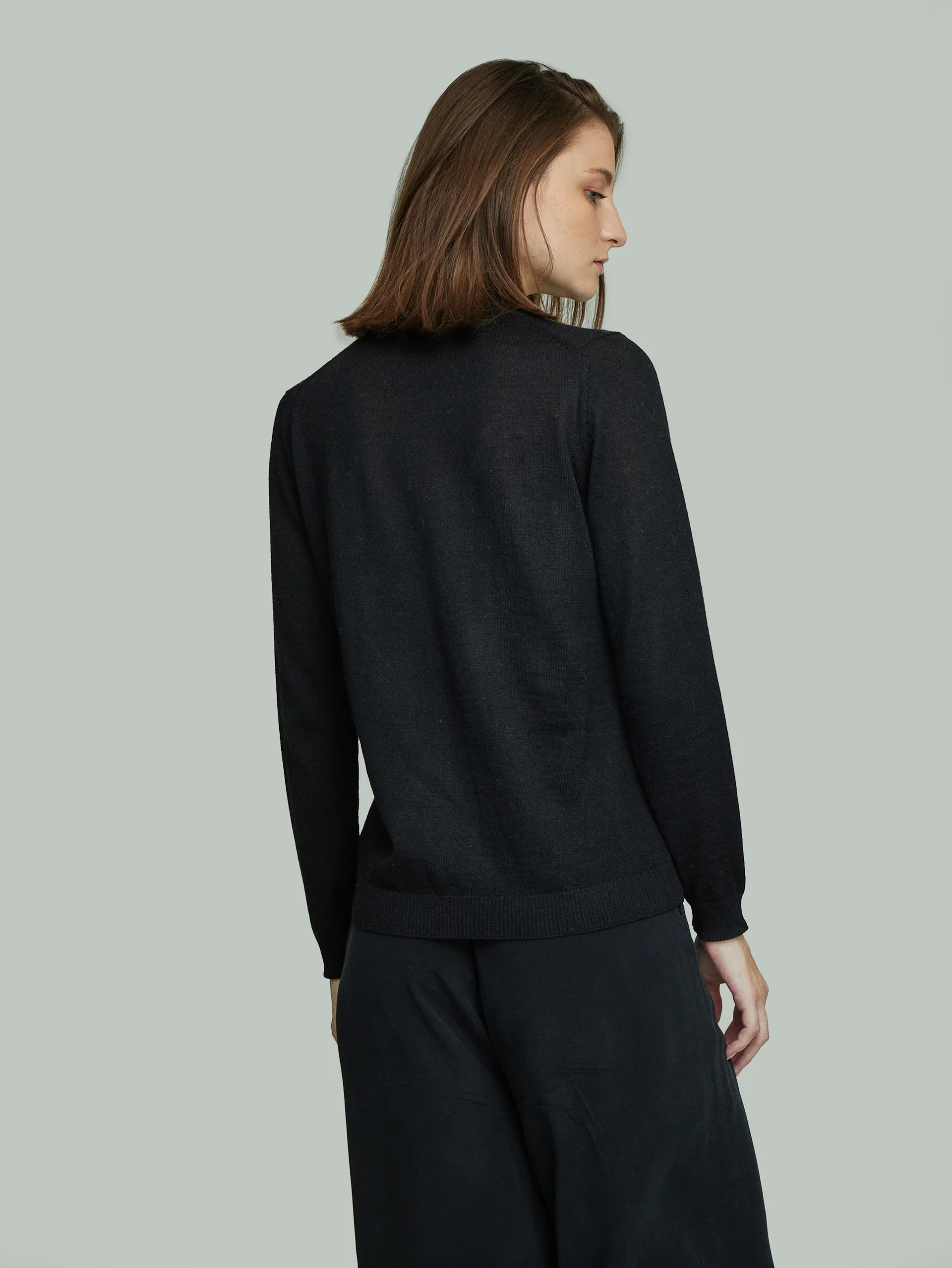 Suéter Anahi De Baby Alpaca Color Black - Image 3