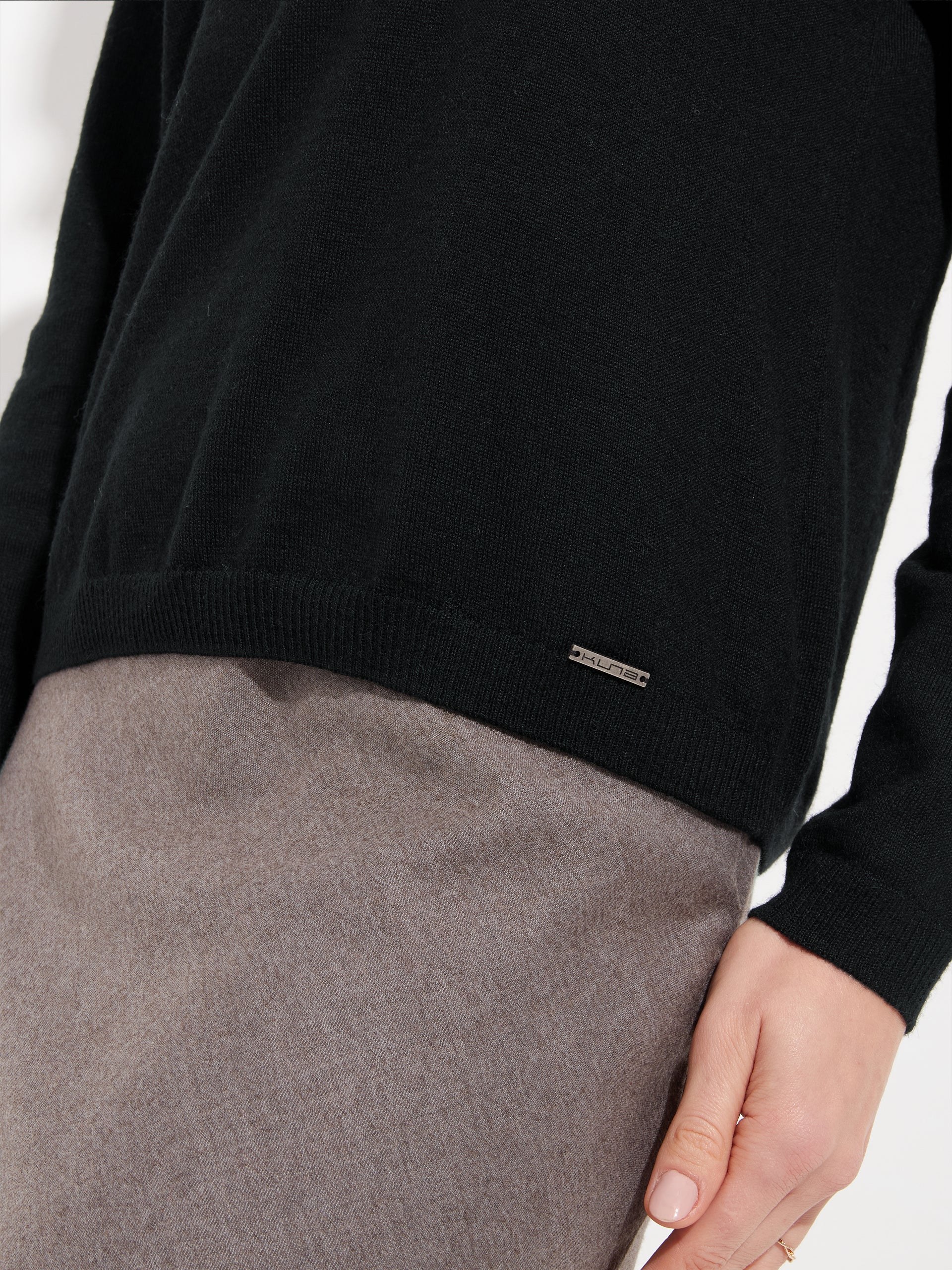 Suéter Anya De Baby Alpaca Color Negro - Image 5