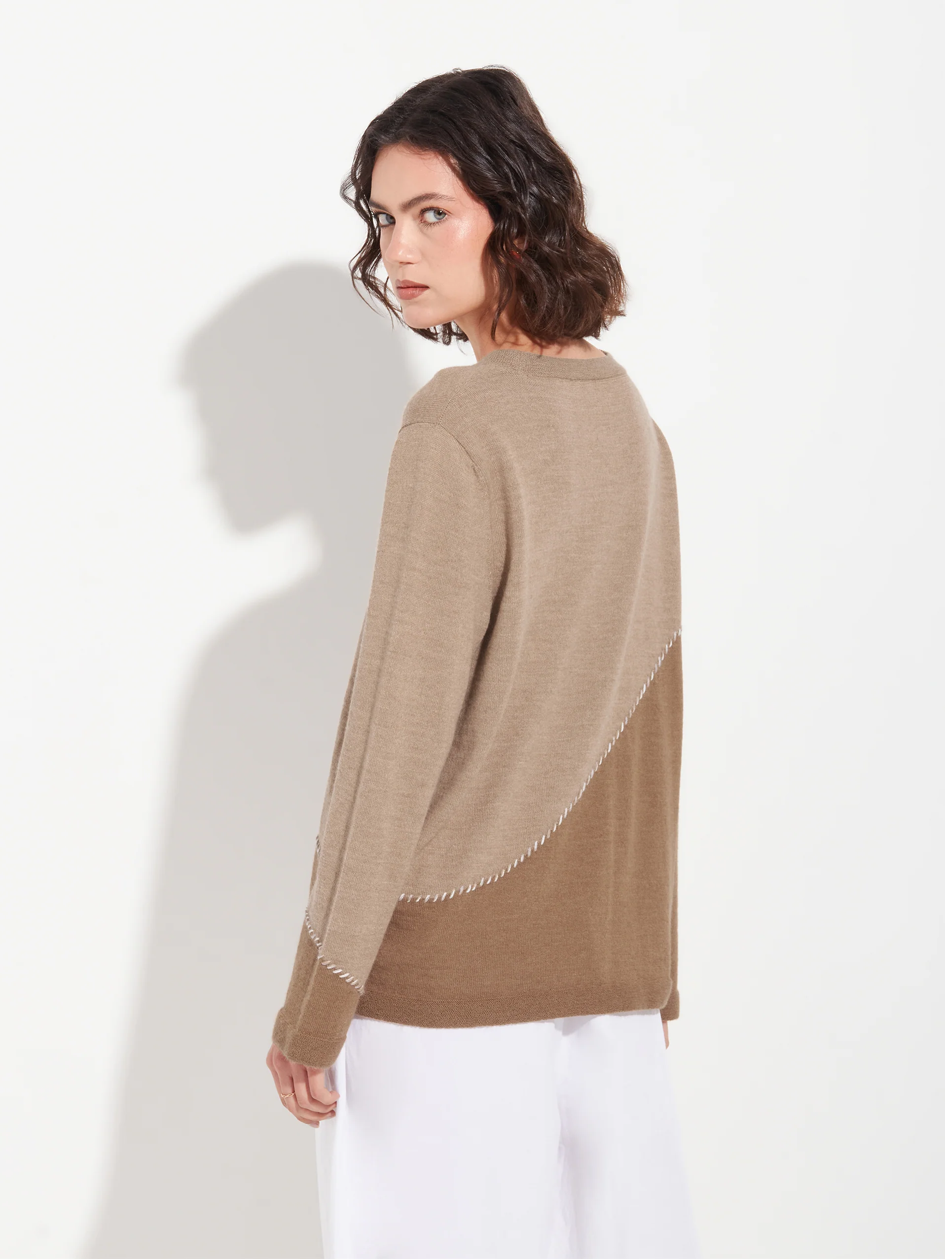 Suéter Basilea De Baby Alpaca Color Camel - Image 3