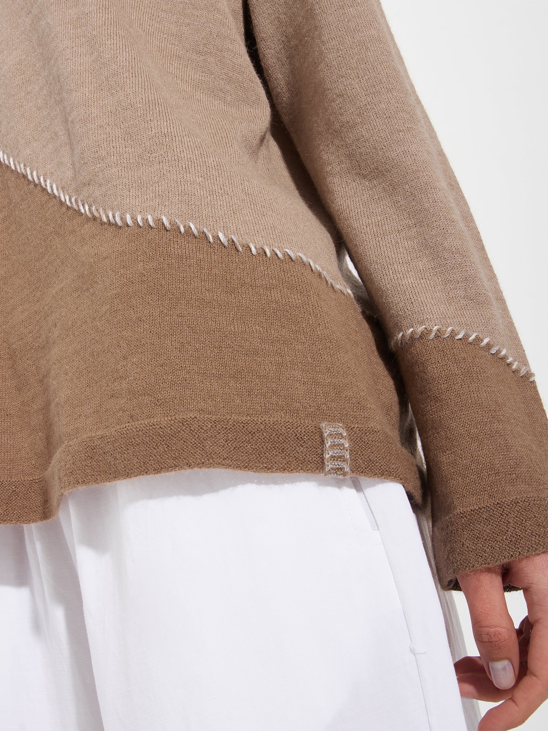 Suéter Basilea De Baby Alpaca Color Camel - Image 5