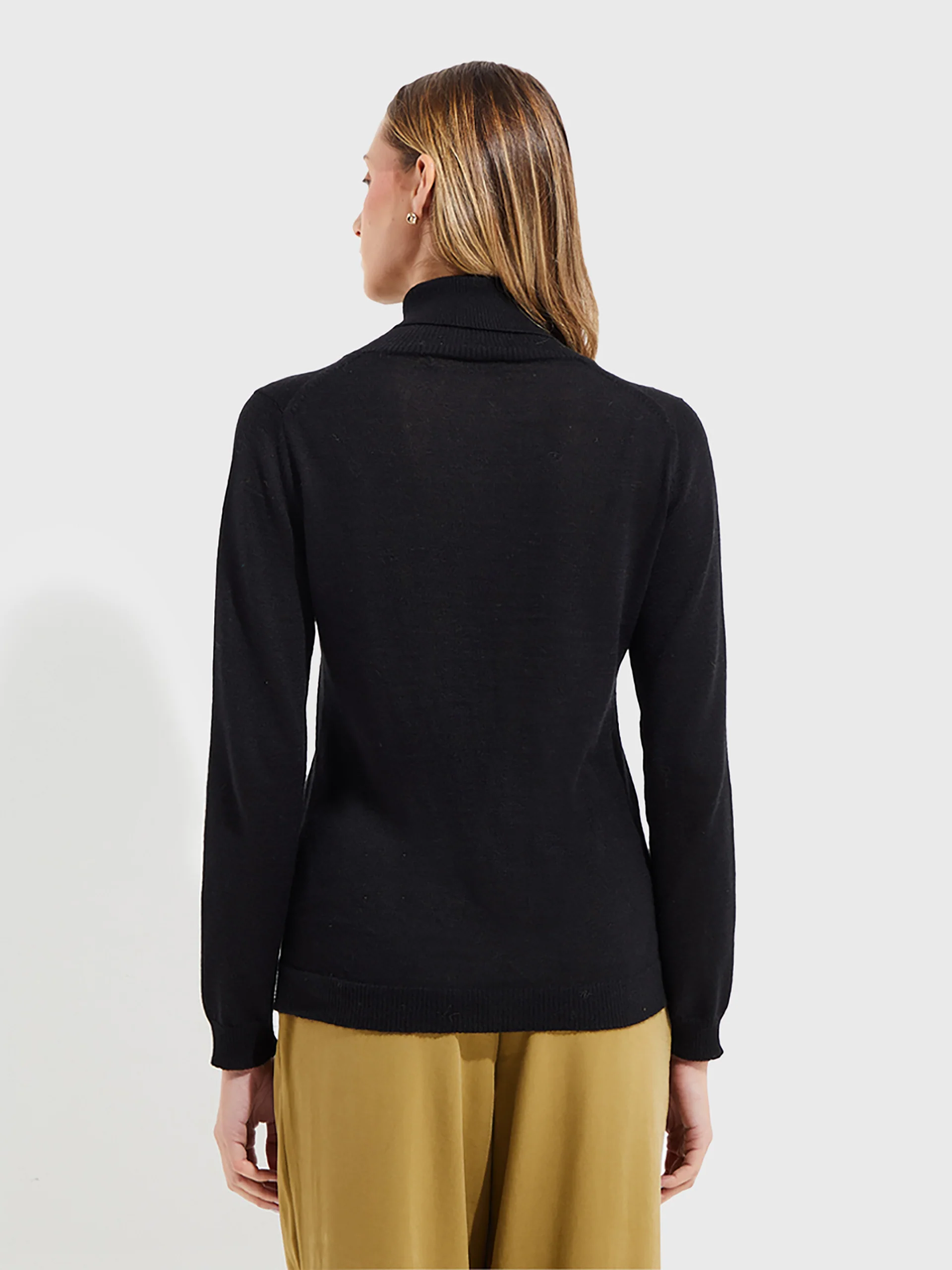 Suéter Ysola De Baby Alpaca Color Negro - Image 3