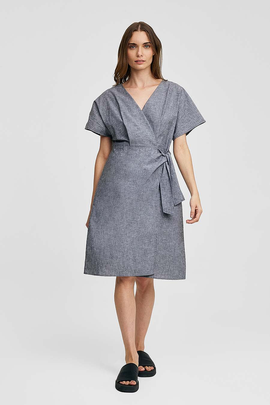 Vestido Wrapped De Lino Color Gris Oscuro - Image 4